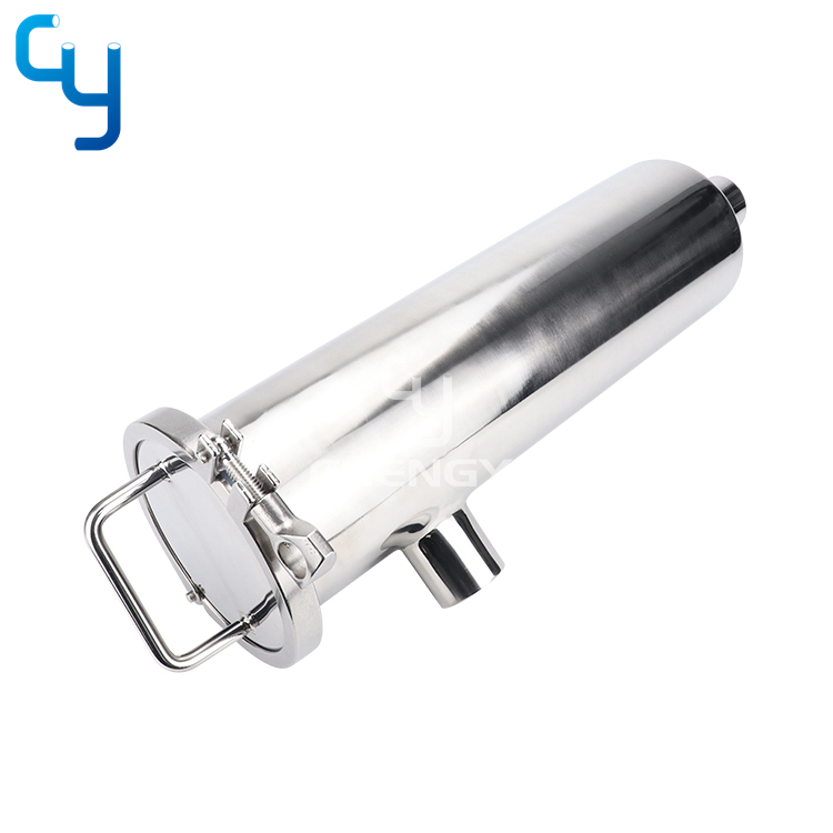 Angle type strainer